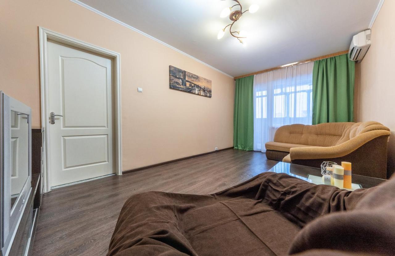 Уютная Квартира Для Семьи На Оболони Apartment Киев Екстериор снимка